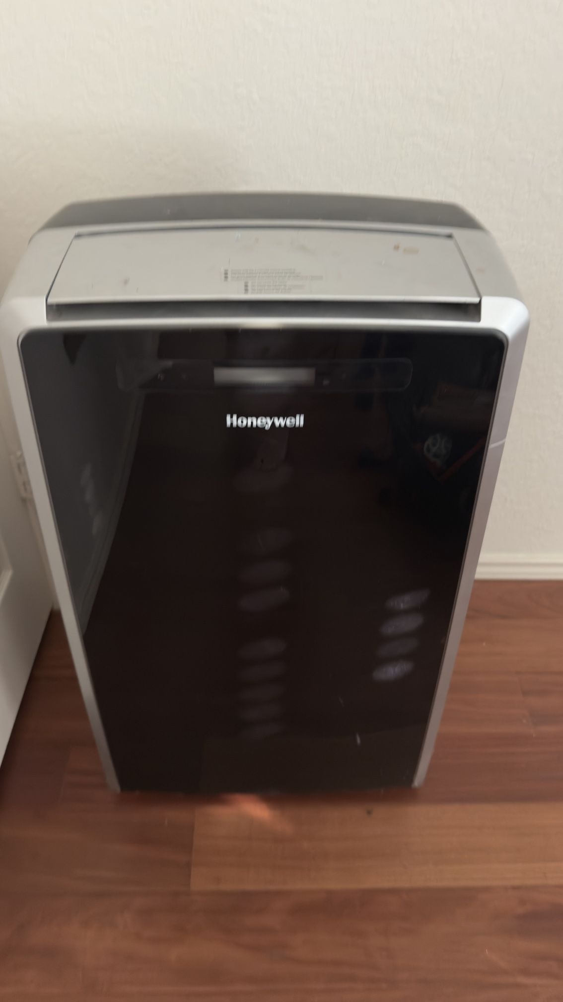 Honeywell Portable AC