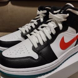 Women's Air Jordan Mid