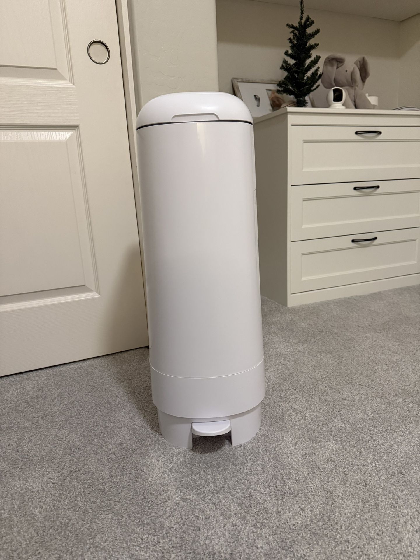 Diaper Genie Signature Pail