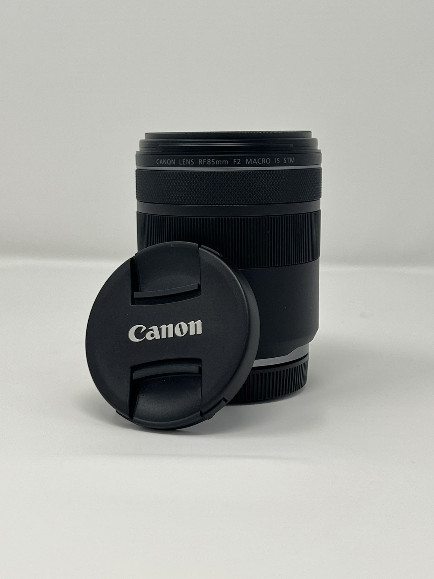Canon RF 85mm F/2