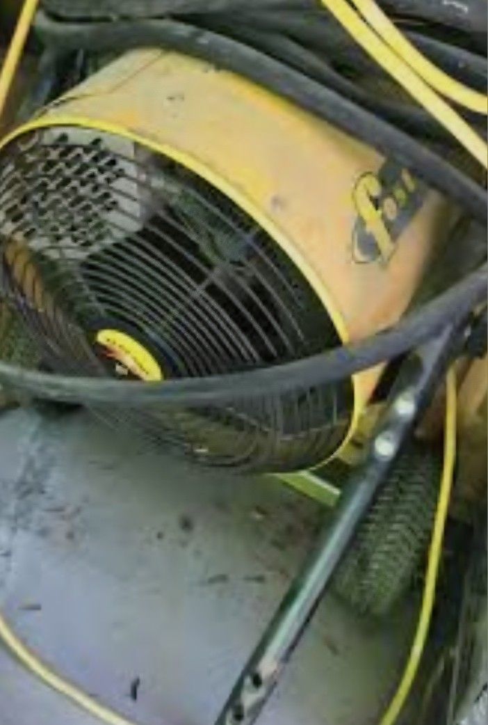 Commercial HEATER...Fostoria FES-15203A