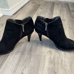 Bandolino Booties (Size 7 1/2)