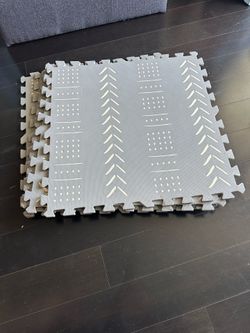 Play floor tiles