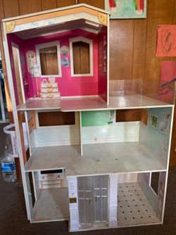 Rainbow house doll house