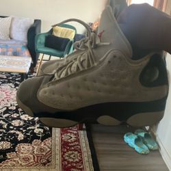 Size 6 Jordan 13S