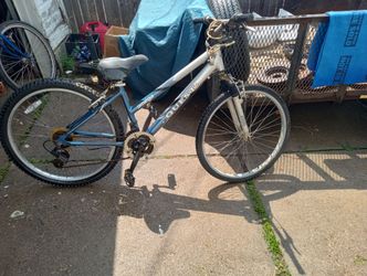 Quest omega 26 inch girls mountain bike