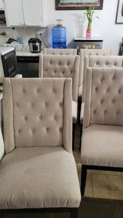 6 dining room chairs - good condition