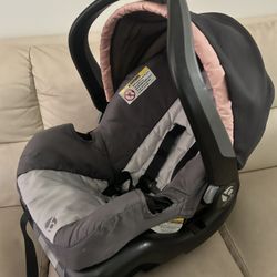 Baby Trend Carseat and Stroller Combo