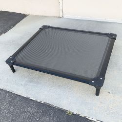 Brand New $50 Size Large Heavy-Duty Raised Dog Bed Cot Elevated Pets Bed Indoor Outdoor 36x30x6 inches