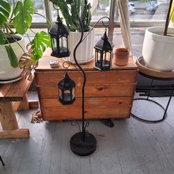 Rustic Melrose 3 Lantern Tree