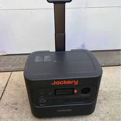 Jackery Explorer 3000 Pro Power Station