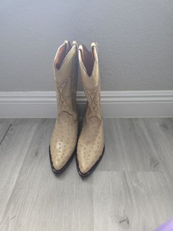Botas