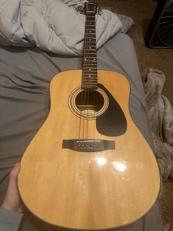 Yamaha F325D