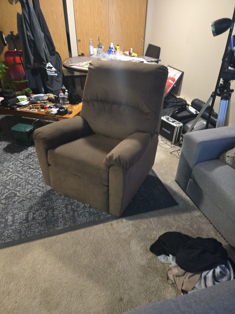 Recliner Chair