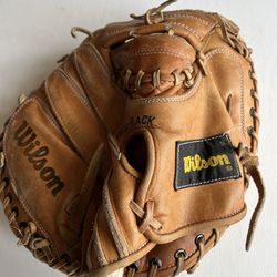 Wilson A2500 Baseball catchers glove 