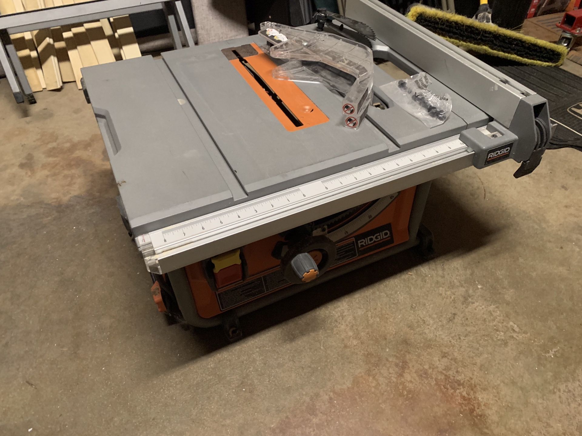 Rigid table saw