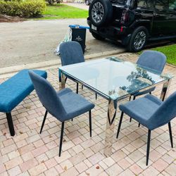 Glass Table With 4chairs