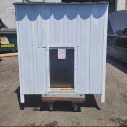 Dog Kennel With A/C 