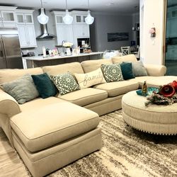 Gorgeous Double Chaise Sectional Couch 