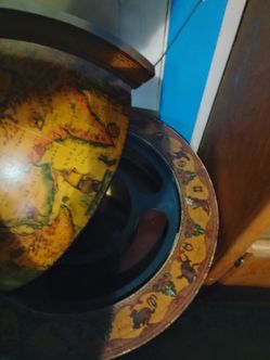 Globe bar