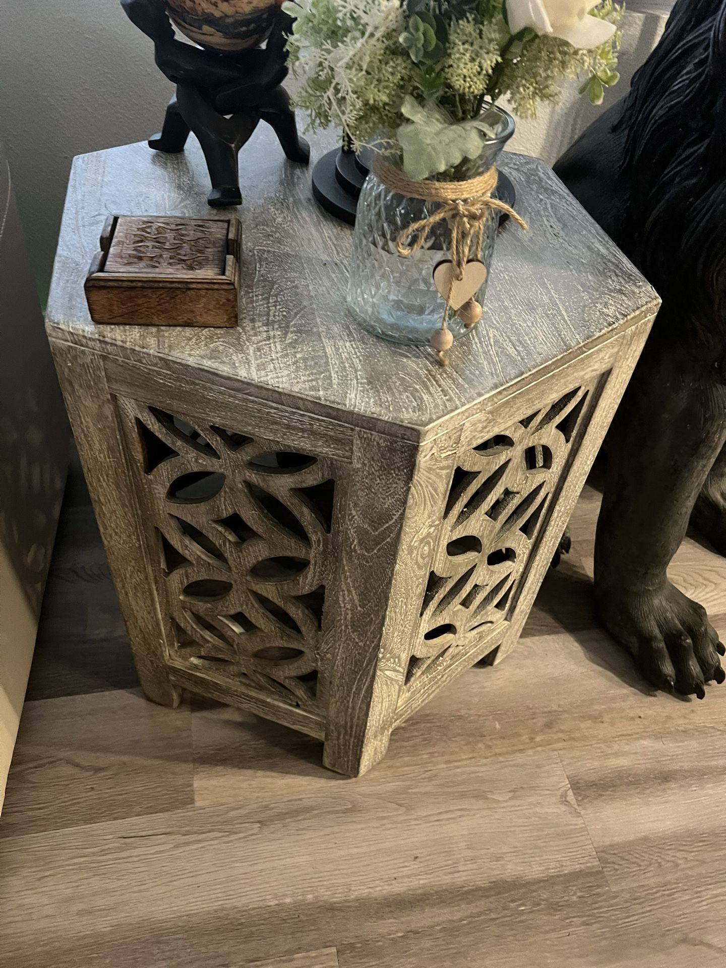 2 End Tables For Living Room