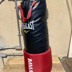 EVERLAST MMA UFC Style Heavy Bag  Like New 