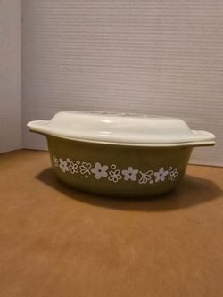 Vintage Pyrex Olive Green 1/2 Quart