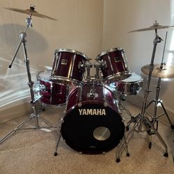 Yamaha Stage Custom Drum Set and Hardware