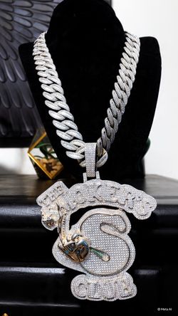 Iced Out 3D Smokers Club Pendant (Negotiable)