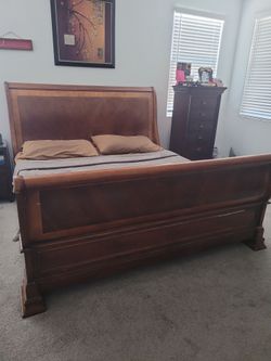 King bed wood
