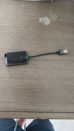 Apple wireless adapter for car play