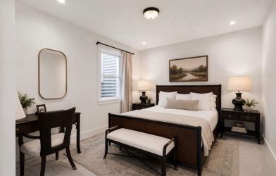 Kreiss 4-Poster Bedroom Set (King)