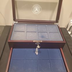 Danbury Morgan Silver Dollar Collection Box Chest Case 16 slots w/ Key Coin Collection 