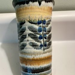 Jim Fineman Vase Studio Art Pottery Signed Approx 6x4”Outer Banks NC Vintage