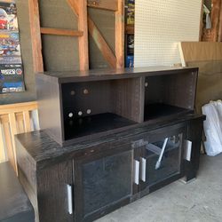 Set Of 4 tables / Tv Console