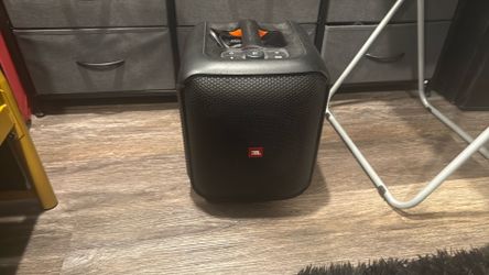 JBL Part Box Encore Essentials