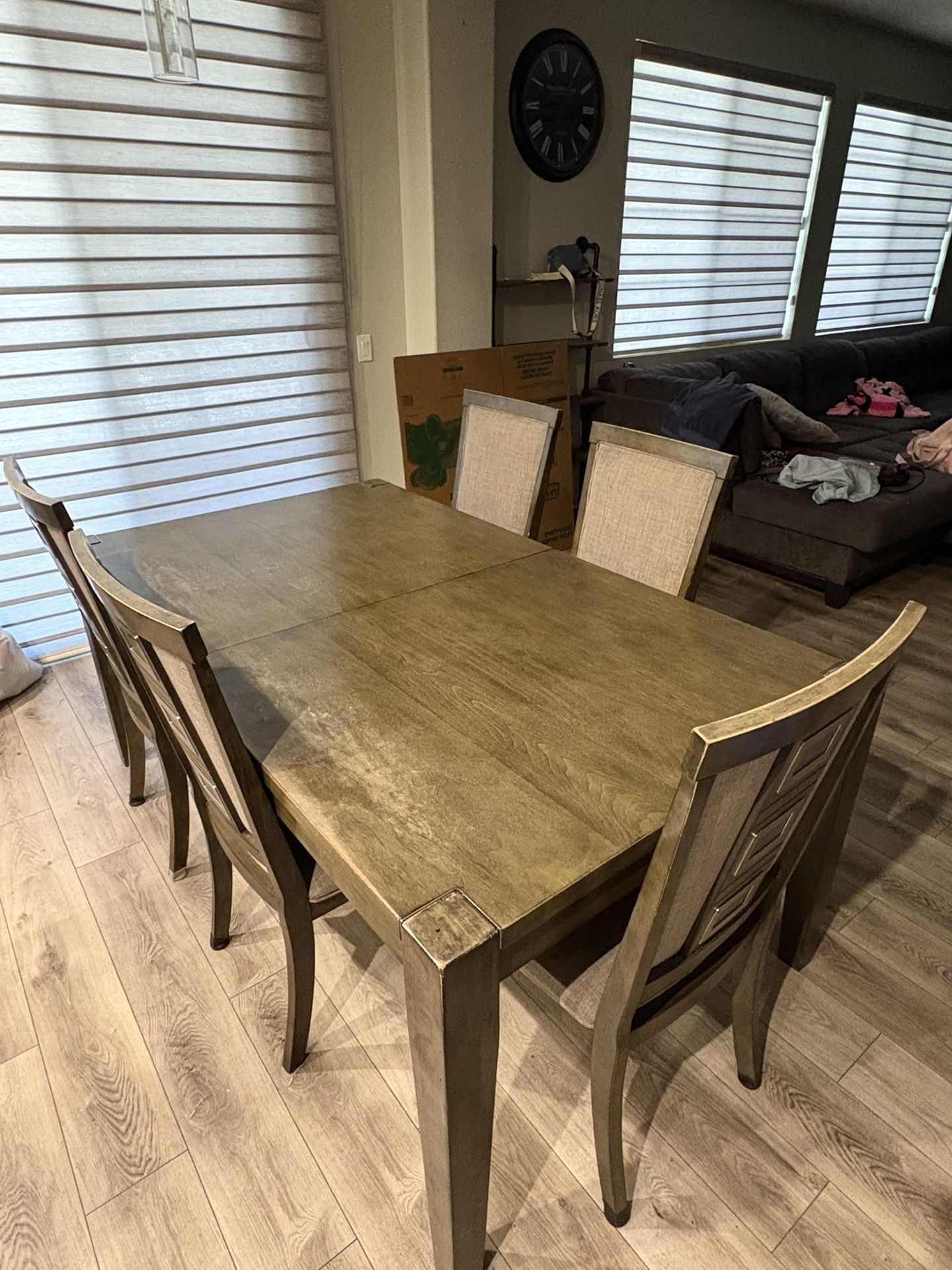 Table, Chairs, Breakfast Bar