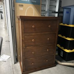 Solid Wood 4-Drawer Dresser