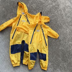 Tuffo Rain Suits In Excellent Condition  