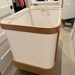 Cradlewise Smart Bassinet & Crib