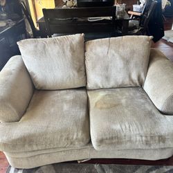 Free Couch 