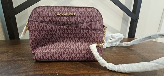 Michael Kors Jet Set Travel Medium Logo Dome Crossbody Bag