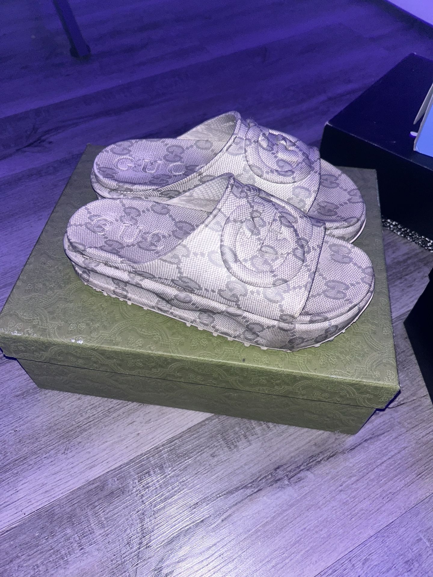 gucci platform men beige