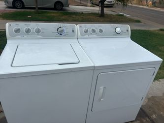 GE washing machine and electric dryer both in great working condition! 50$ delivery 30 day warranty