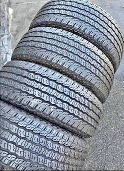 🎖305 55 22 Goodyear tires Con 80% de Vida Las 4