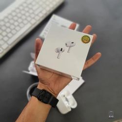 Apple AirPods Pro 2nd Gen with MagSafe Charging Case USB-C