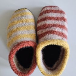 Hand-made Customized Indoor Sleeper 