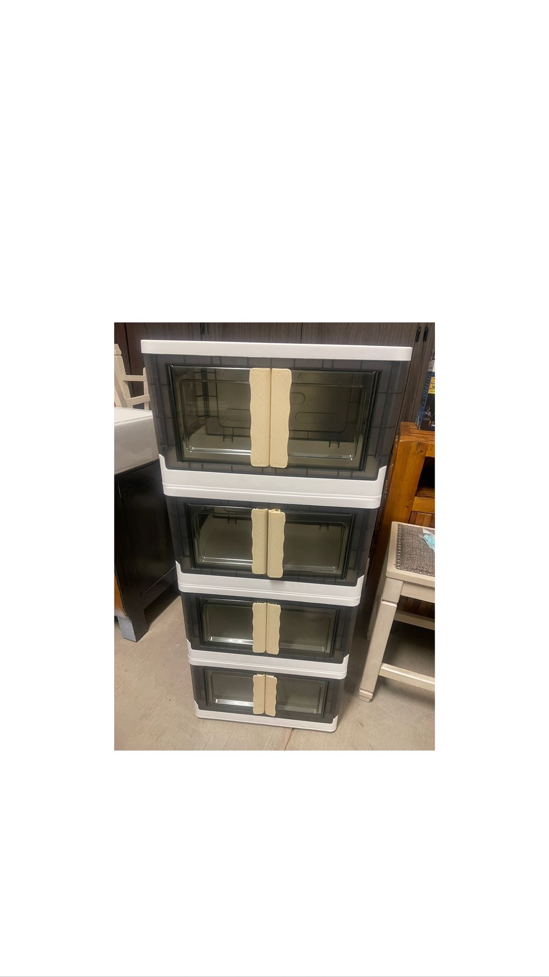STORAGE CONTAINERS
