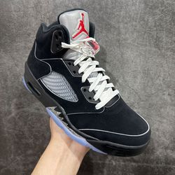 Air Jordan AJ5 “Black Metallic Reimagined”