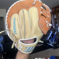 Like New Marucci Arcadia Series Women’s Ladies Girls Fastpitch Softball Catchers Mitt Glove 33”